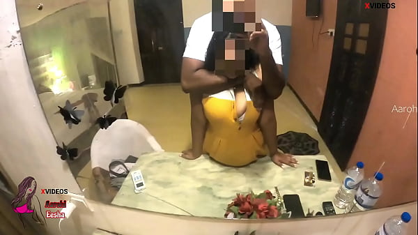 Hot employee went to her boss house and met his boss sexy wife,he cant resist her charm and start fucking her pussy. Cheating wife fucked by her boss.(FULL MOVIE ON XVIDEOS RED)