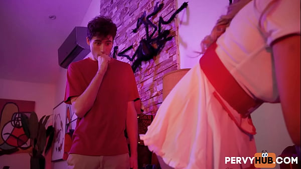 Jodie'_s Limp Costume, Ellie'_s Hot Desire: A Happy Halloween